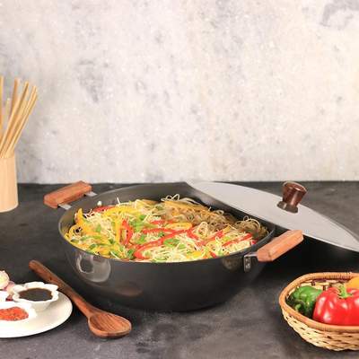 Wonderchef Ebony Deep Kadhai With Lid - 8L